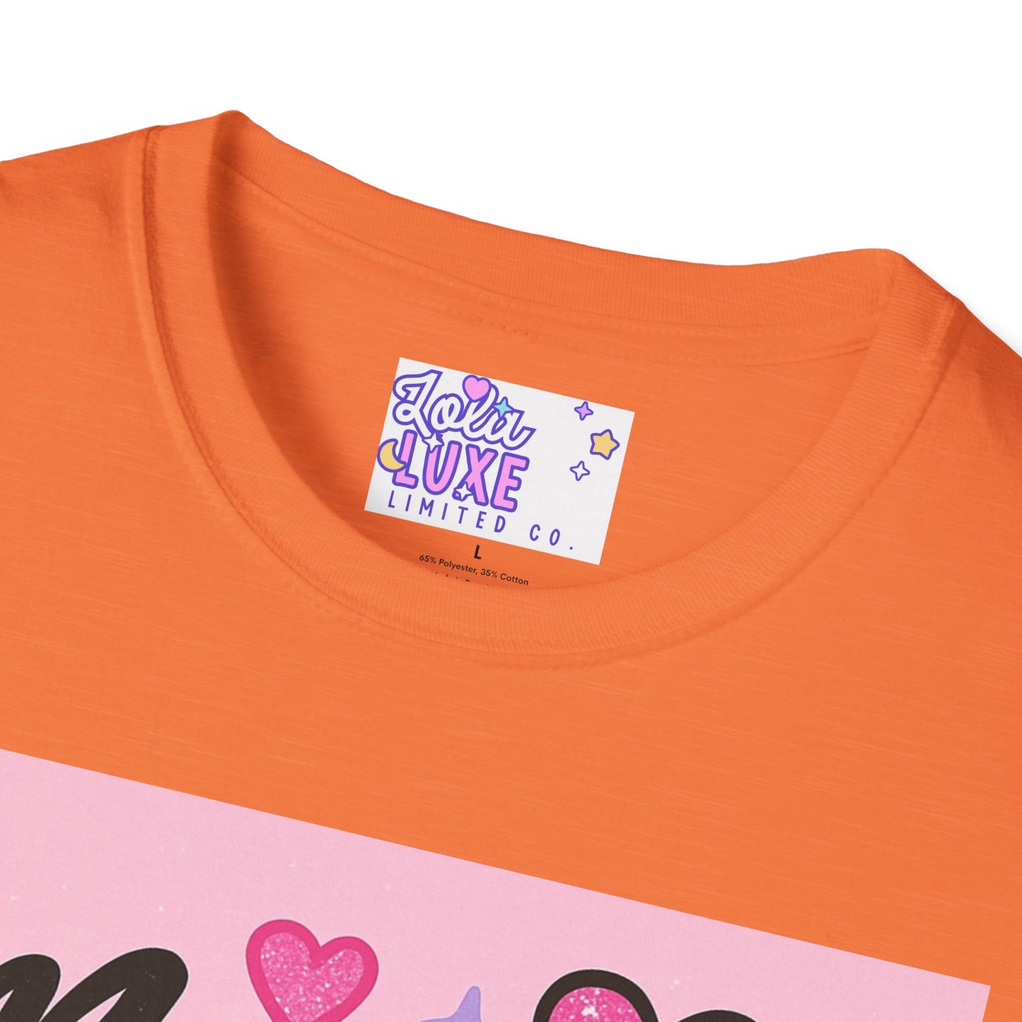 Mommin' in Leopard Print Unisex T-Shirt - Fun & Stylish Apparel for Moms Glam Tee