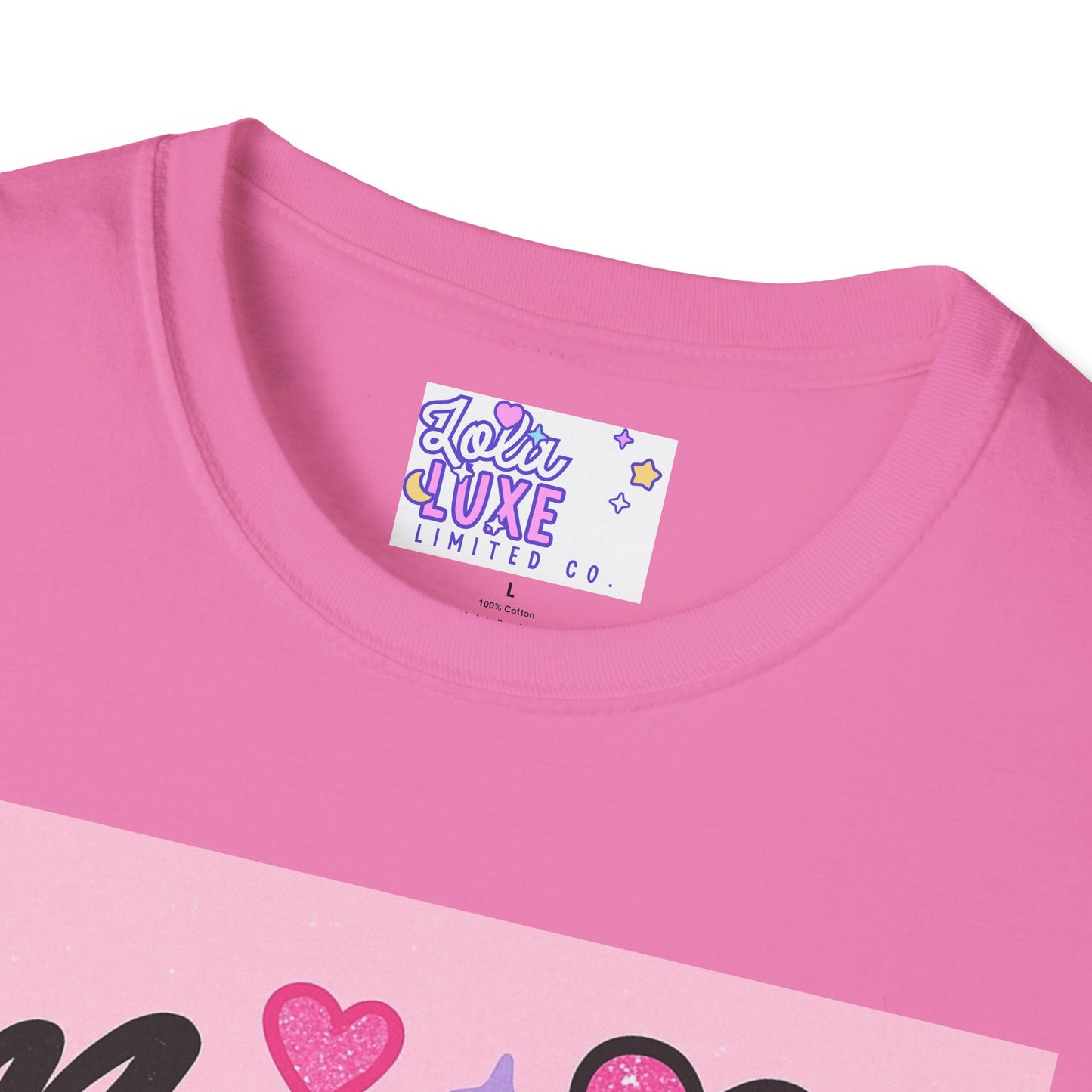 Mommin' in Leopard Print Unisex T-Shirt - Fun & Stylish Apparel for Moms Glam Tee